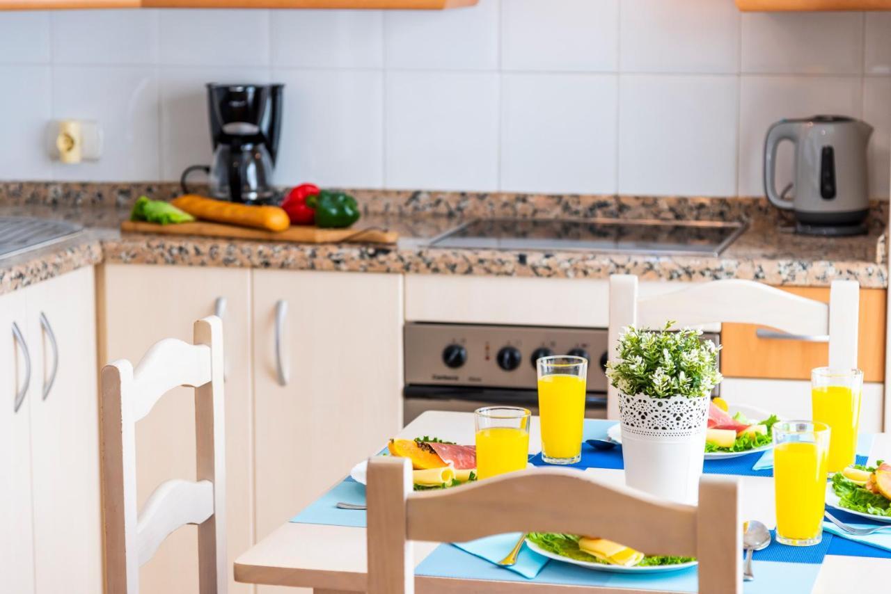 17 Los Cristianos Central By The Beach ,Wifi Arona  Exterior photo